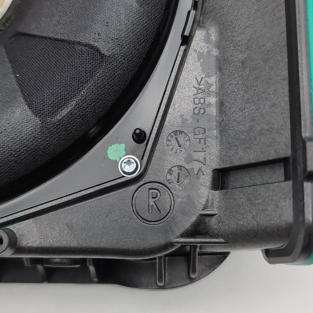 2018 - 2023 BMW G30 F90 G11 G12 Front Right Under Seat Central Subwoofer Speaker