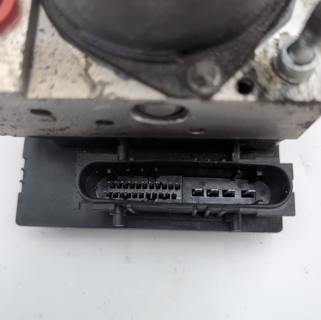 2011 â 2014 Nissan Maxima 3.5L ABS Anti-Lock Brake Pump Control Unit 47660ZY90C