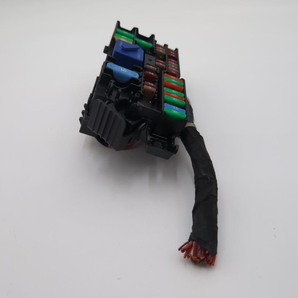 2022 - 2026 BMW 228i F74 X1 X2 iX B+ Positive Power Distribution Fuse Relay Box