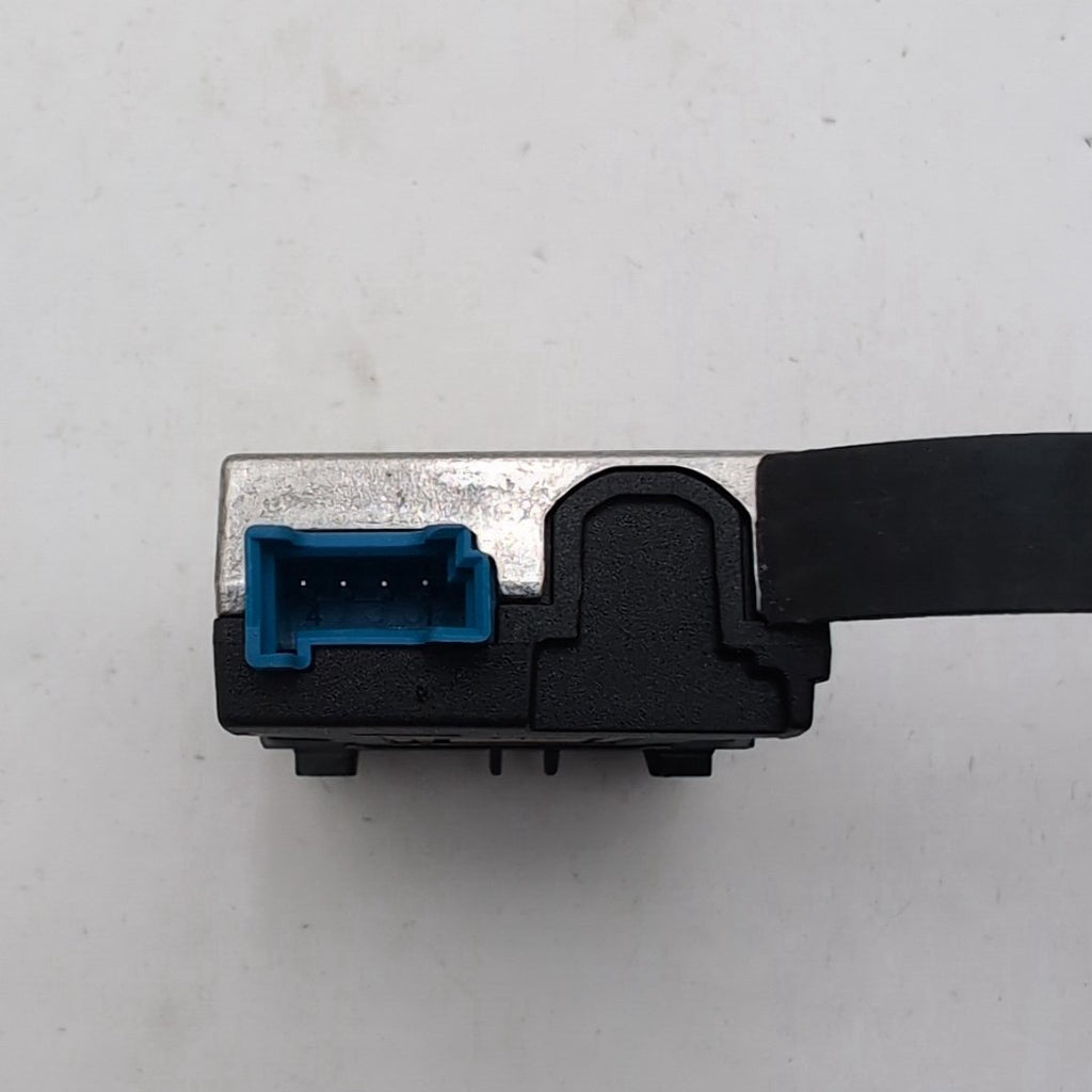 2025 2026 BMW 540i 530i 550e i5 M5 X3 G45 Dual Socket USB Port 5B51C73