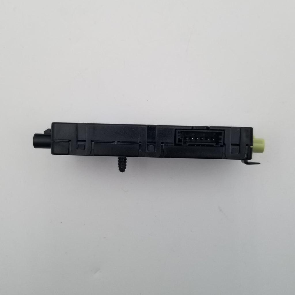 2018- 2023 BMW G30 530e Radio Antenna Amplifier Control Unit Module 8735981-03