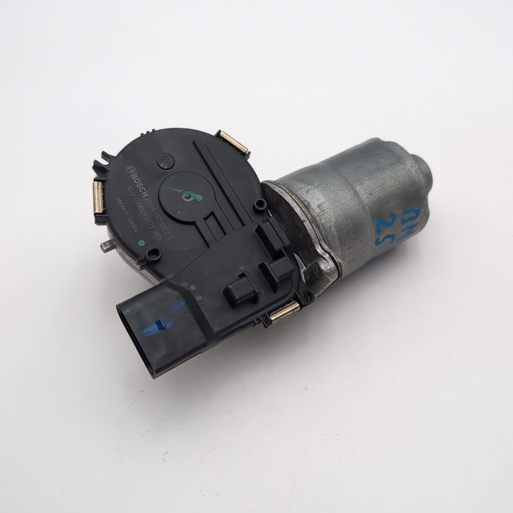 2021- 2025 BMW X3 X1 Front Windshield Wiper Motor OEM 0390243671