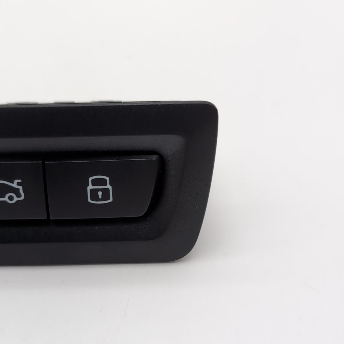 2021 - 2026 BMW 540i 530i i5 G60 M5 X1 X2 X3 Trunk Lid Tailgate Switch Button