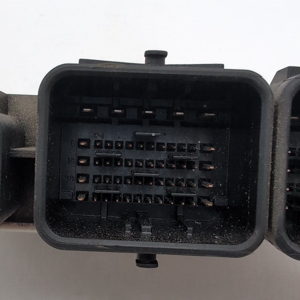 2009 - 2012 Mini Cooper 1.6L Engine Computer Control Module DME ECU 7590857