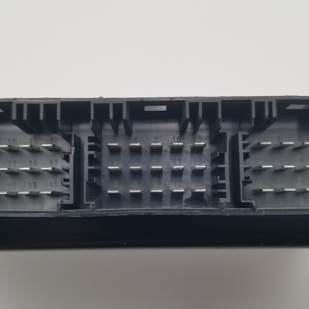 1999 2000 2001 2002 Land Rover Discovery 2 OEM ABS ECU Computer WABCO SRD000070