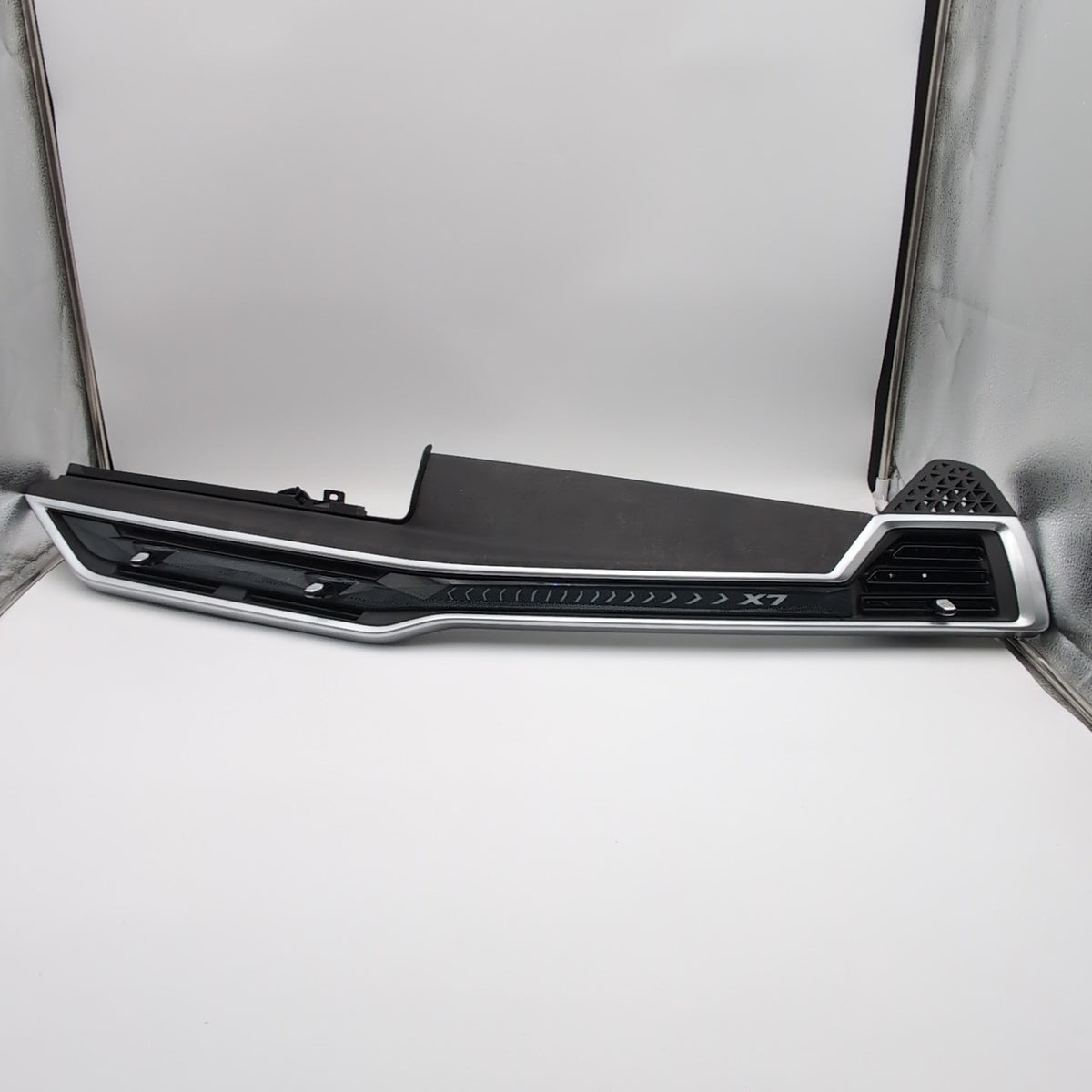 2024 2025 BMW X7 G07 DASH RIGHT SIDE UPPER COVER TRIM PANEL & AIR VENT GRILLE