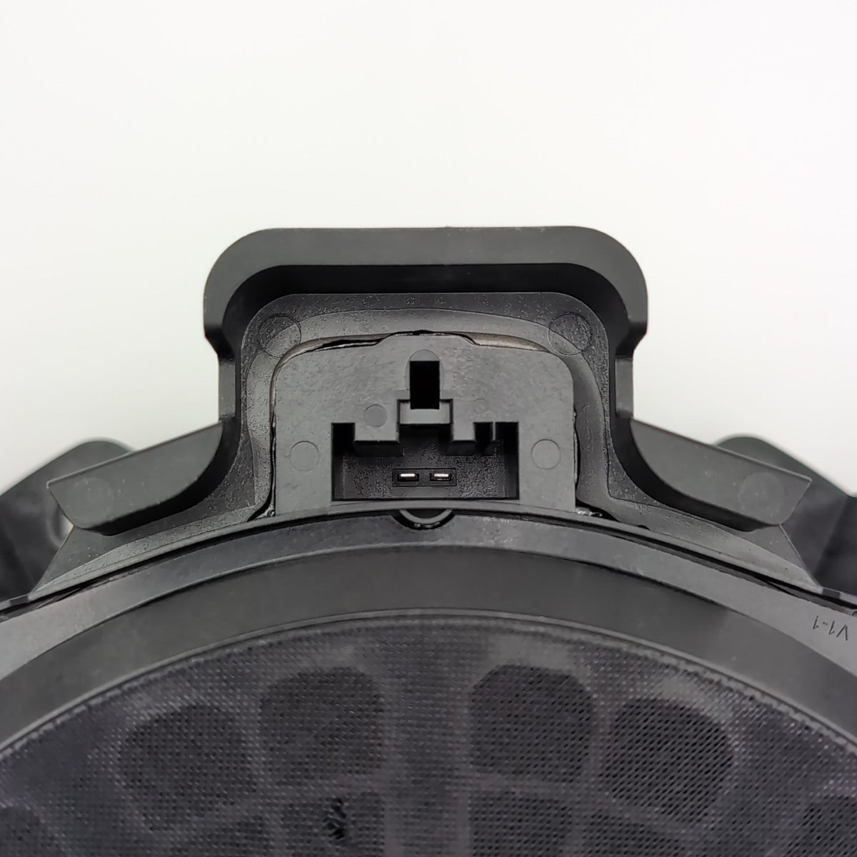 2025 BMW X3 Rear Central Speaker Woofer OEM 5B5B1B2