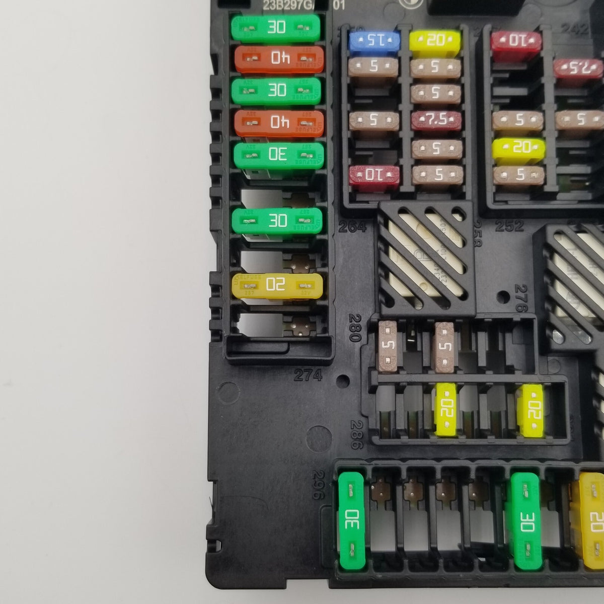 2024 BMW G20 LCI 5A44CE1 Power Distribution Box LIN Module Fuse Box 5A0E7D1