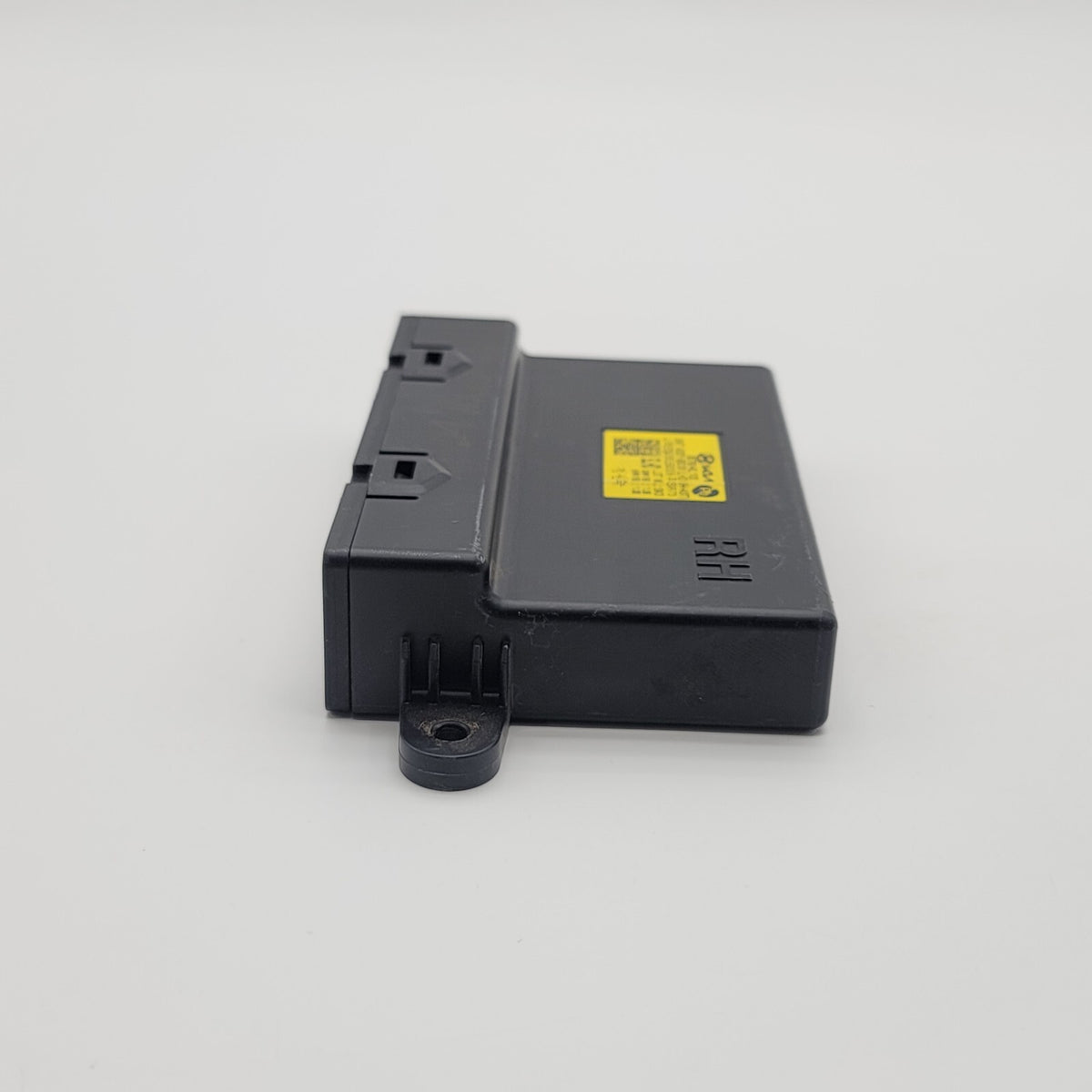 2023 2024 Hyundai Ioniq 6 Side Body Control Module OEM 95400-KL100