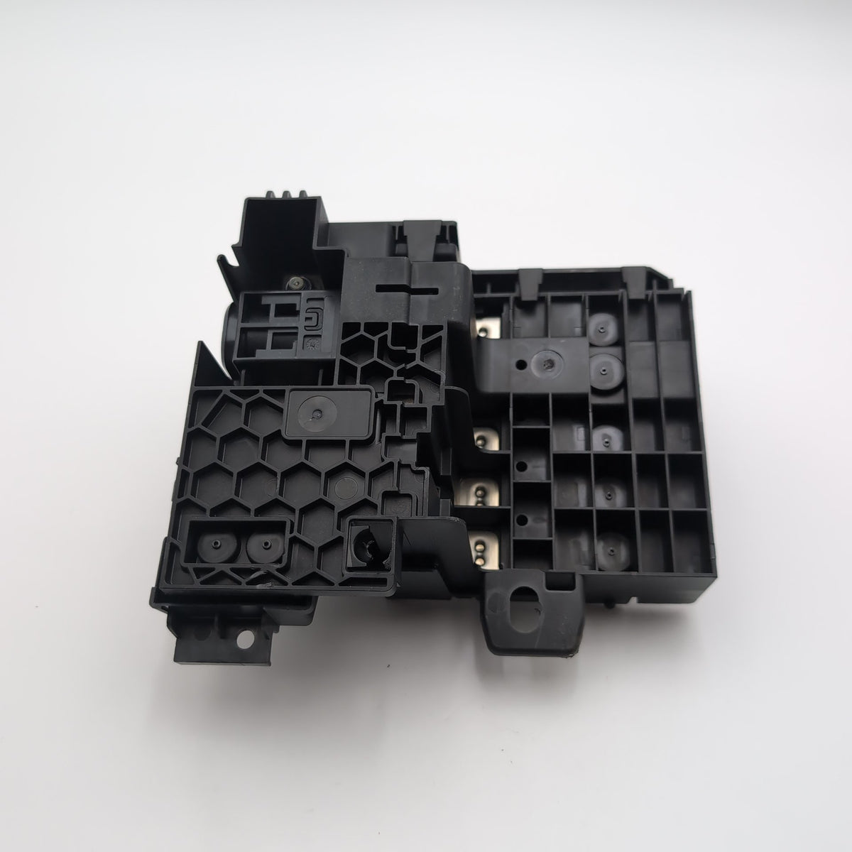 2016 - 2022 BMW 740i 750i 740e G12 Rear Power Distribution B+ Junction Box