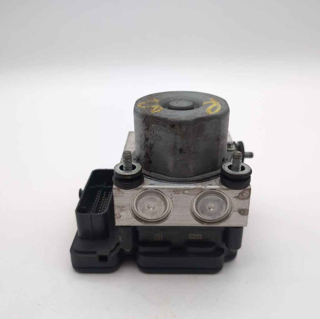 2015 Nissan Altima 2.5L ABS Anti Lock Brake Pump Control Unit 476609HM0A
