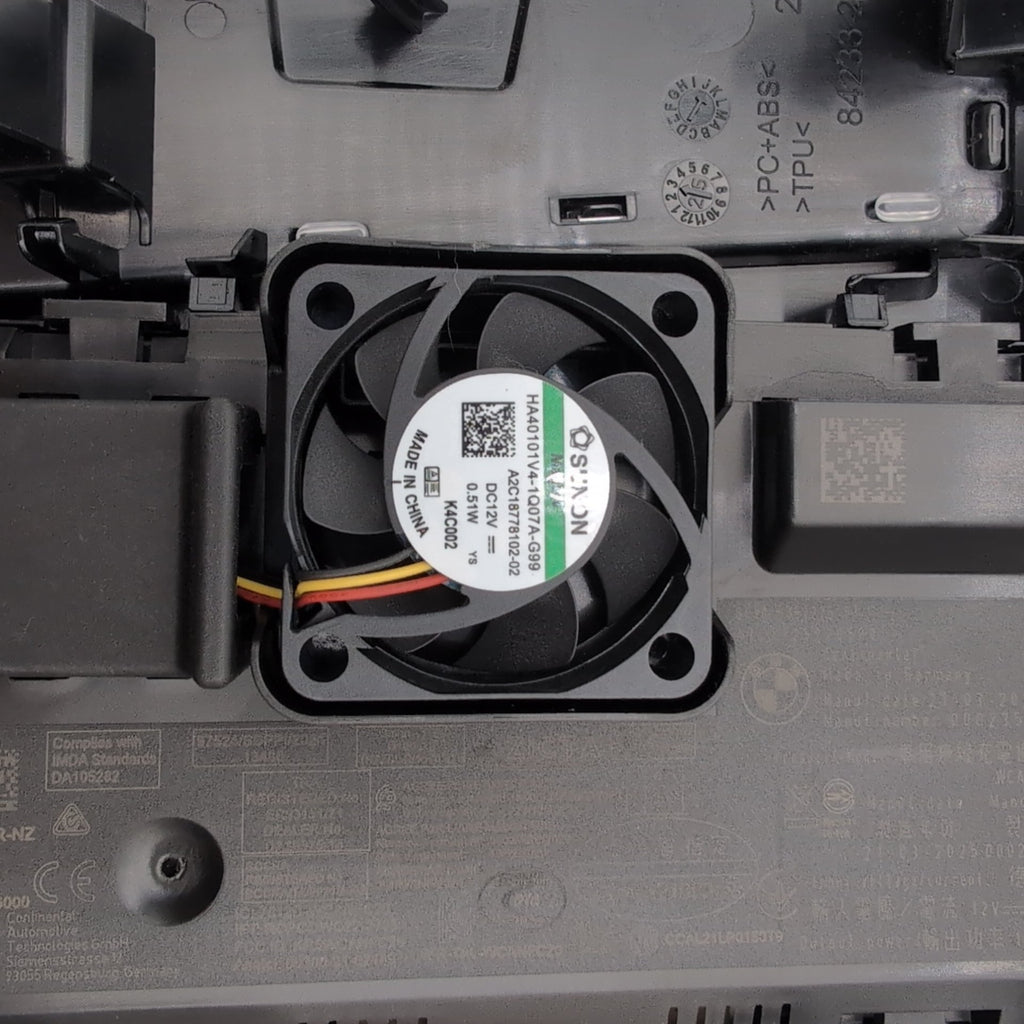 2022 - 2026 BMW X1 X2 Front Wireless Phone Charing Pad Tray 5A22F51 5B52225