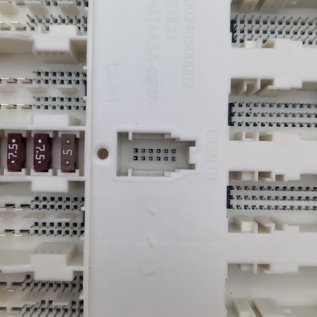 2024- 2026 BMW 330i M340 M440 X4 G20 G26 Body Domain Control Module BDC 5B5BCF2