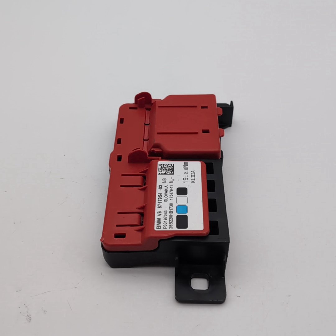 2021 - 2026 BMW X7 X5 Rear B+ Junction Point Terminal Fuse Box 8717954