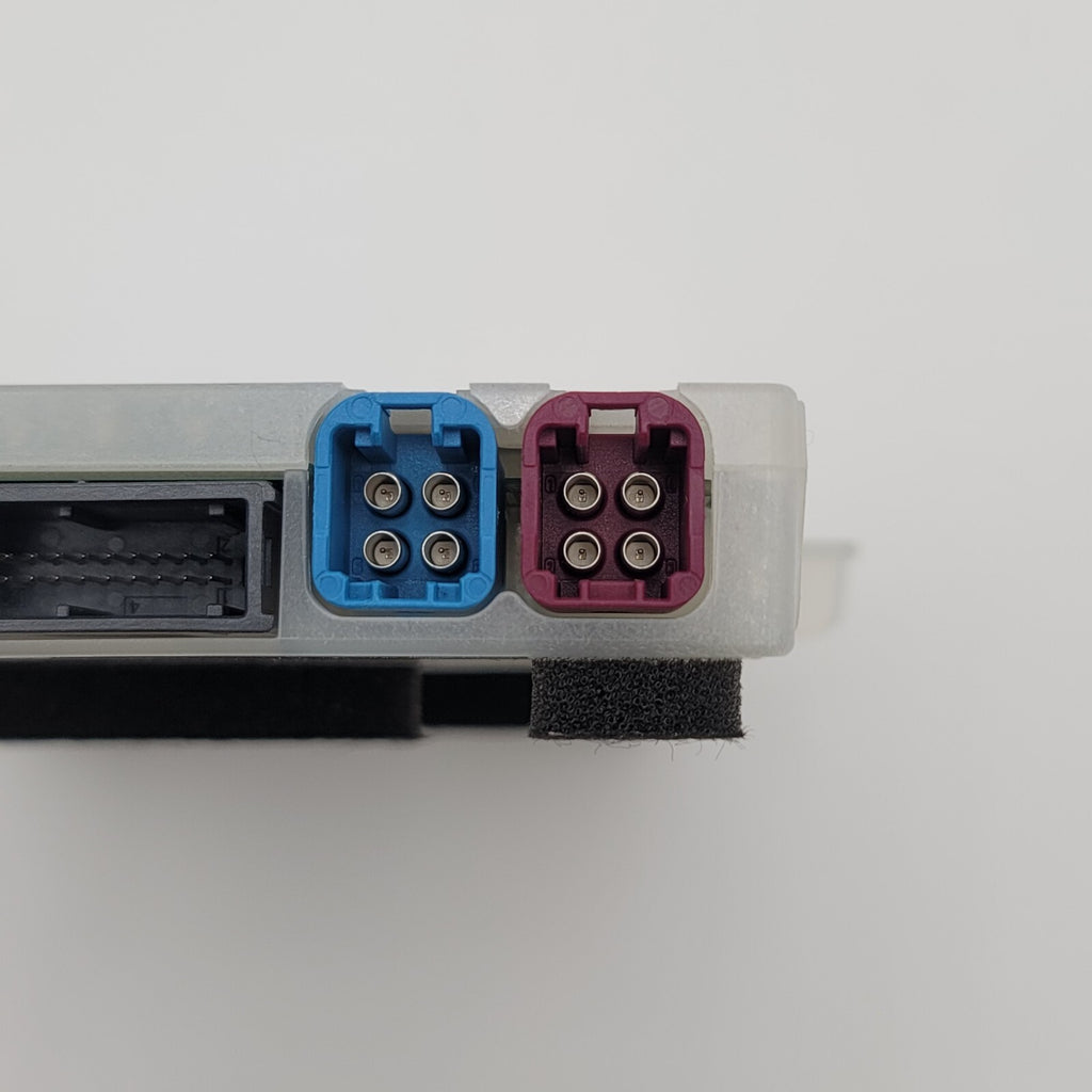 2025 BMW 330i G20 X1 U11 X3 G45 Antenna Telematics Control Module 5B5C761