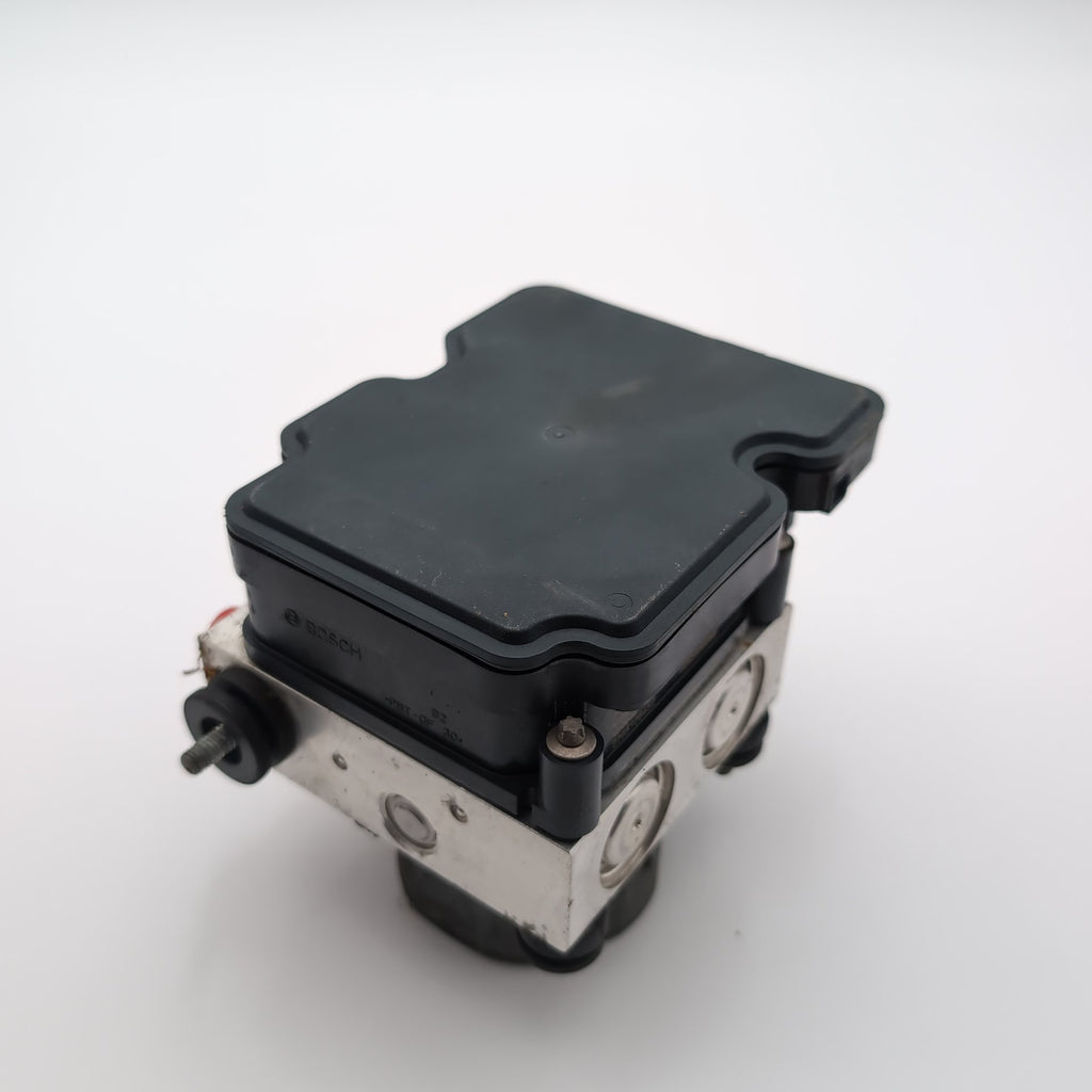 2013 2014 Subaru XV Crosstrek ABS Anti Lock Brake Pump Control Unit 27536FJ190