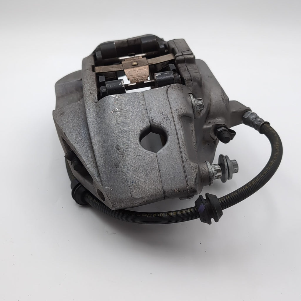 2019 - 2025 BMW X5 X6 X7 G05 G06 G07 Front Right Brake Caliper Brembo 8843332