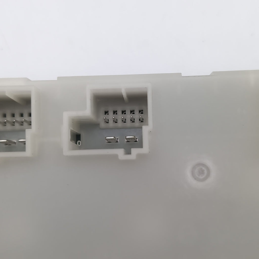 2018- 2025 BMW OEM REAR HATCH/ DECK LID CONTROL MODULE 5A19DB2