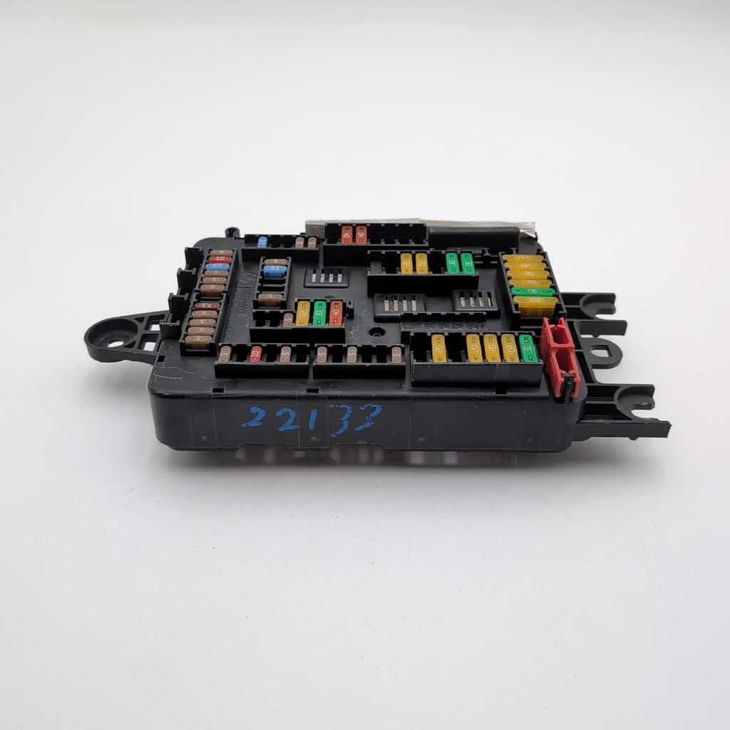 2013- 2016 BMW F30 F32 F34 F36 F80 F82 M3 M4 REAR FUSE RELAY BOX MODULE 9337880