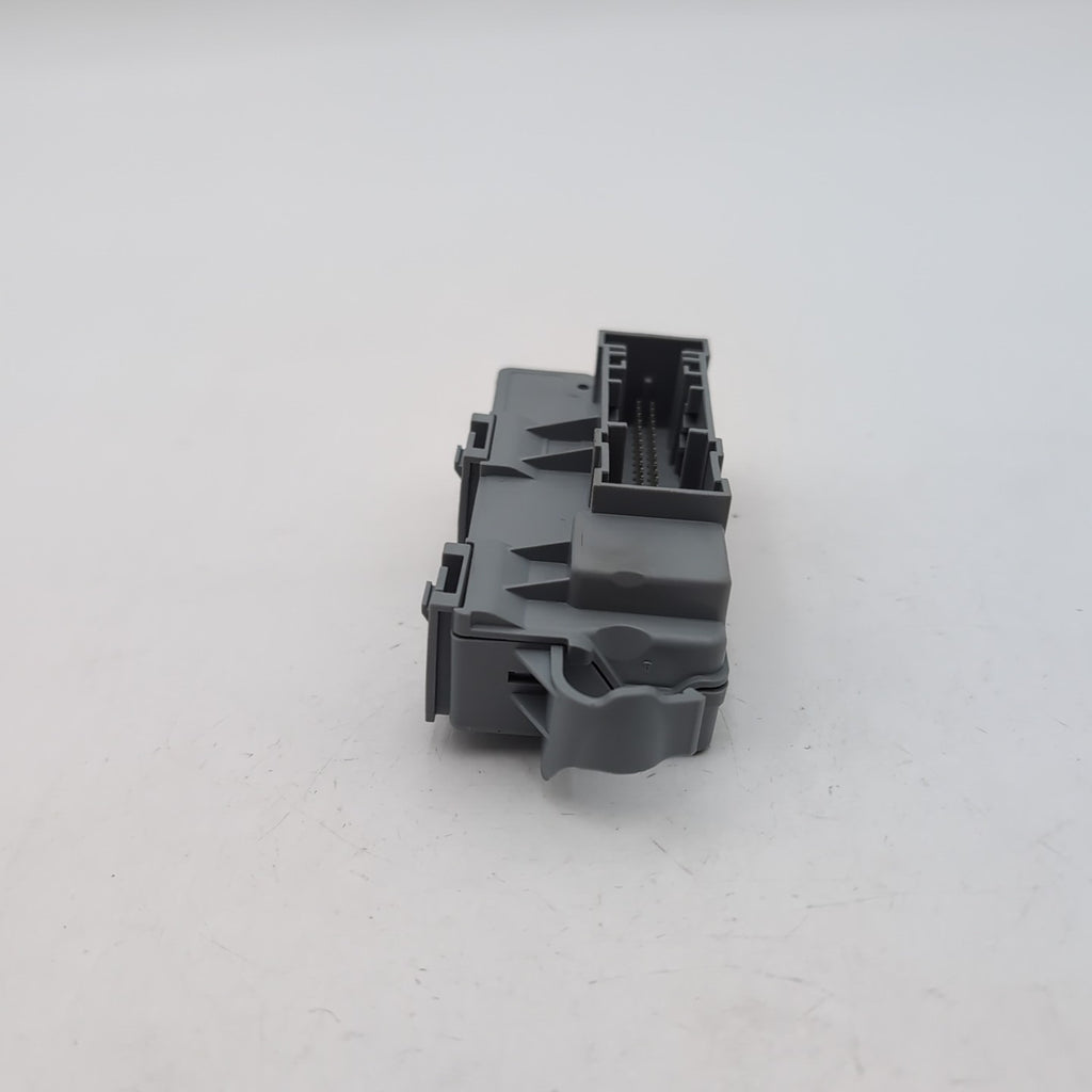 2022 - 2026 BMW X1 X2 Mini Cooper Countryman Power Distribution Box LIN Module