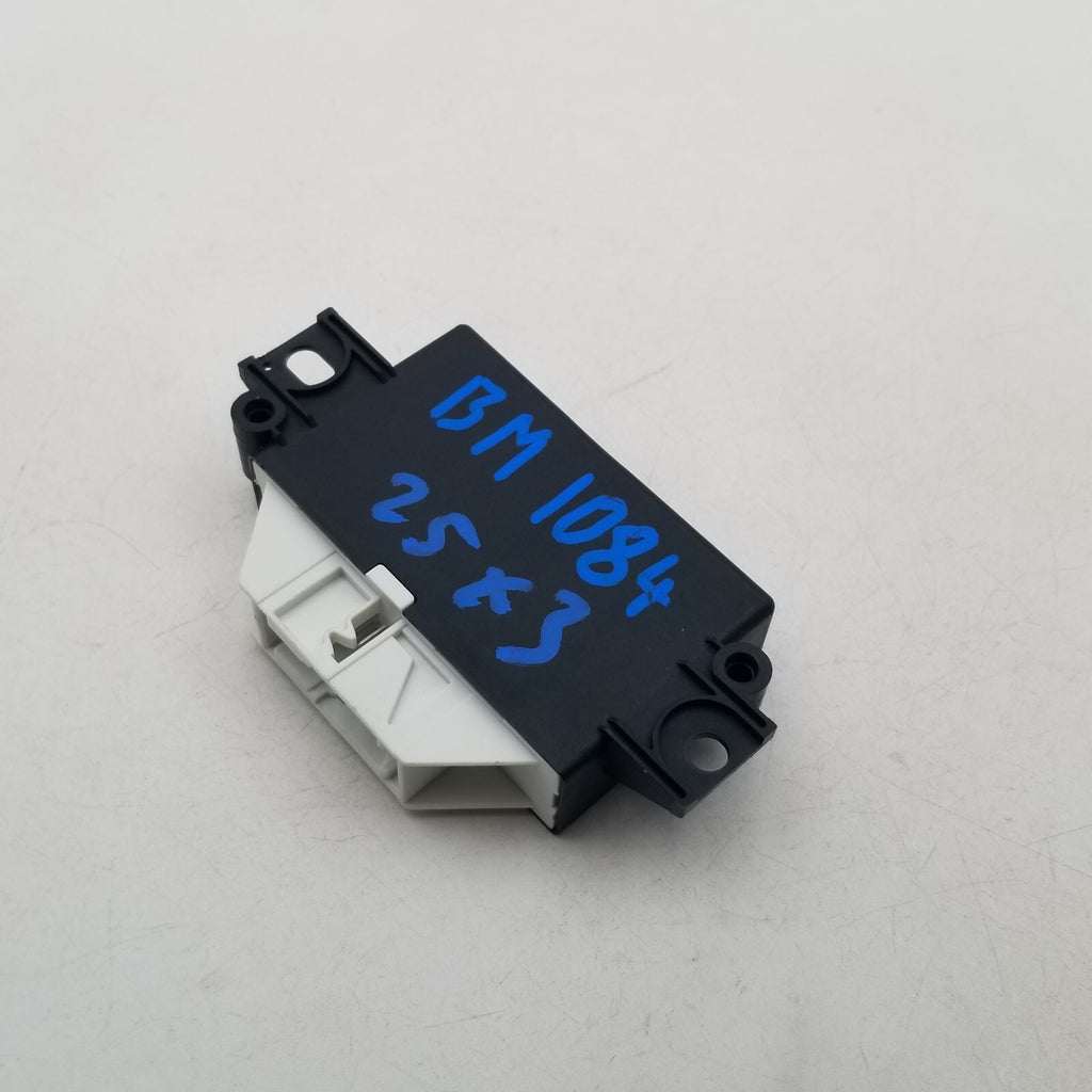 2023 - 2026 BMW G60 G70 X1 X2 X5 X7 USS Ultrasonic Parking Sensor Module