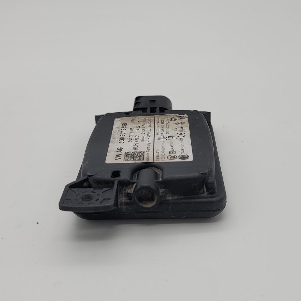 2016 2017 2018 2019 VW PASSAT LEFT DRIVER SIDE BLIND SPOT RADAR SENSOR MODULE