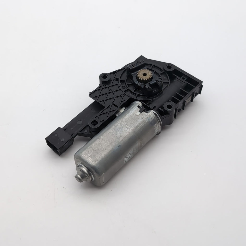 2023 2024 2025 BMW X1 U11 Panoramic Sunroof Power Sun Shade Motor OEM 9854524