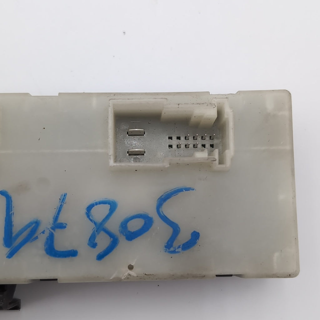 BMW F46 F36 F48 F39 F45 REAR TAILGATE LIFT RELEASE CONTROL MODULE 9451483