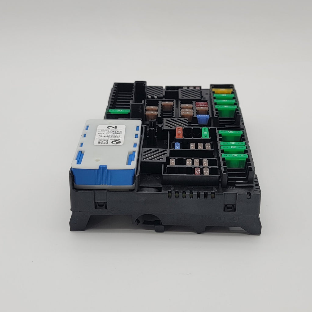 2018- 2023 BMW X4 X3 G02 G01 FUSE BOX REAR CONTROL SWITCH 5A04502 8795478 OEM