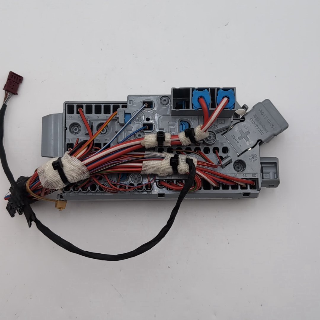 2021 - 2026 BMW M3 G20 G09 G80 G42 G87 Front Power Distribution Fuse Box