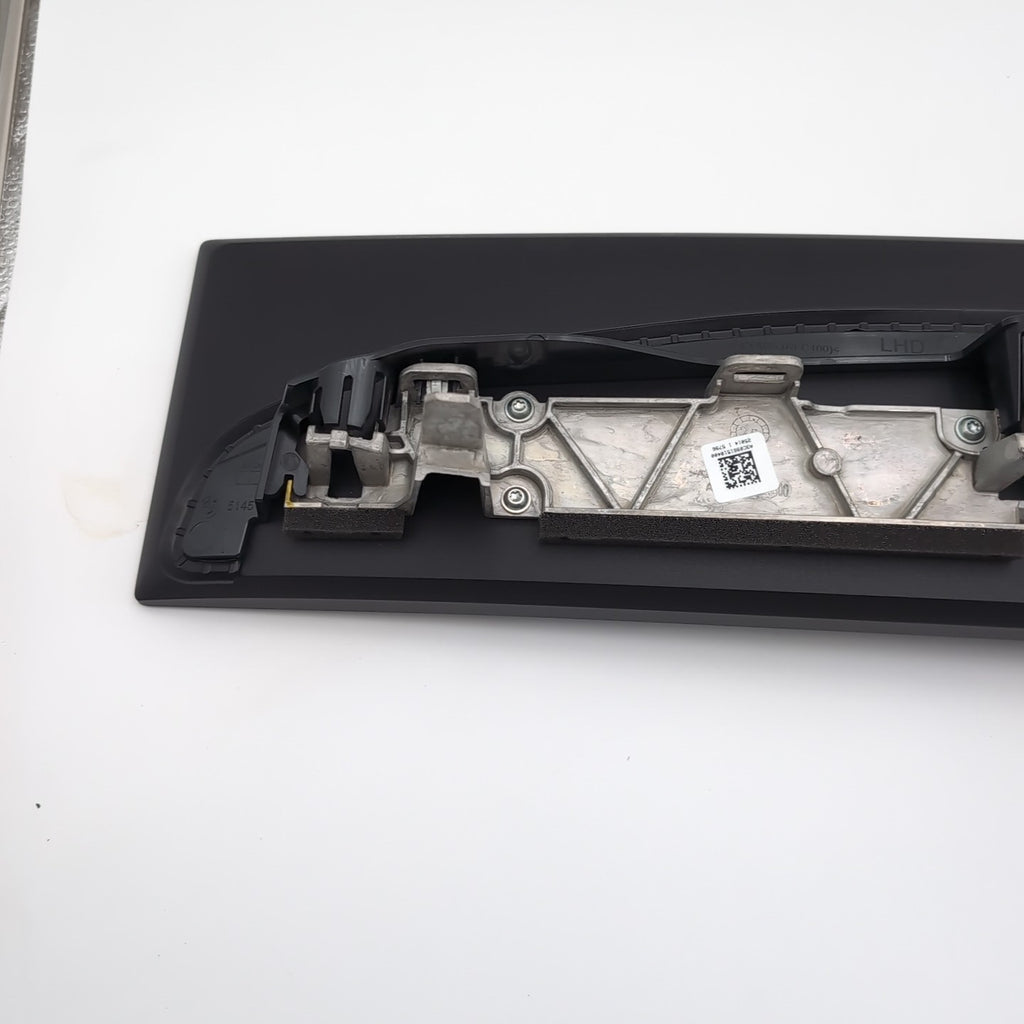 2025 2026 BMW 530i 540i G60 Instrument Cluster Infotainment Display Screen