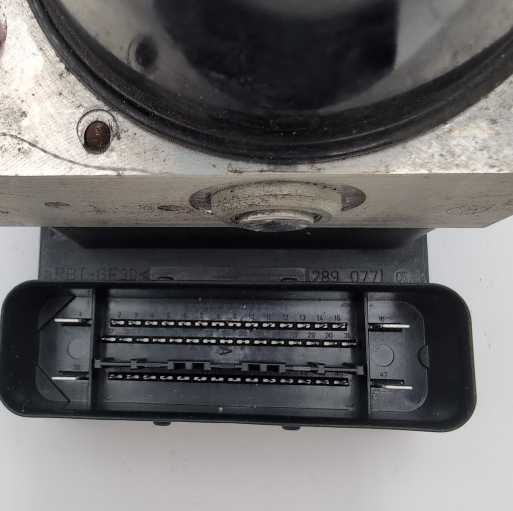 2008 2009 2010 Volvo C30 2.5L ABS Anti Lock Brake Pump Control Unit 30794728