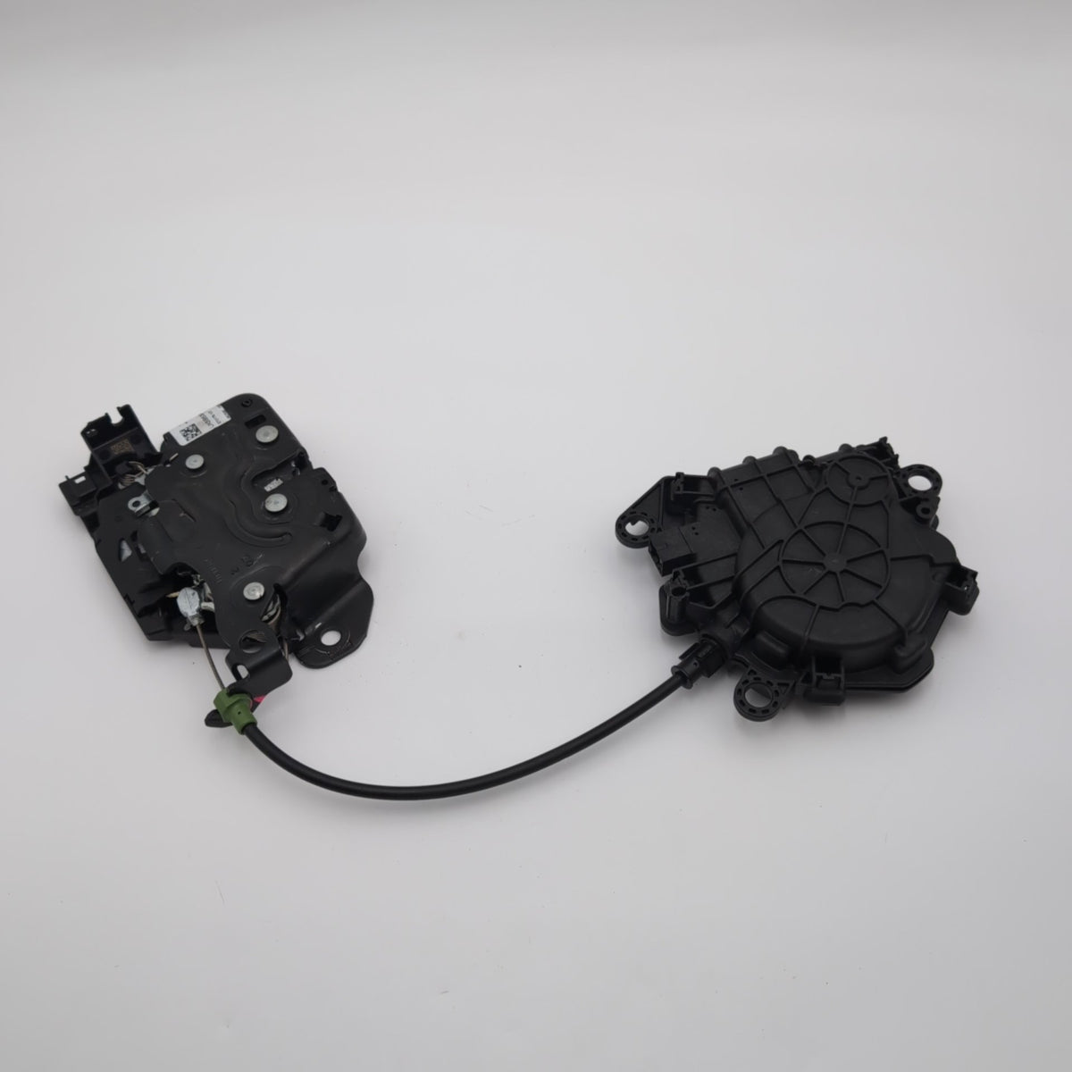 2022 - 2025 BMW X1 X2 Trunk Lid Lock Latch Actuator Assembly 9450528 5B539E4