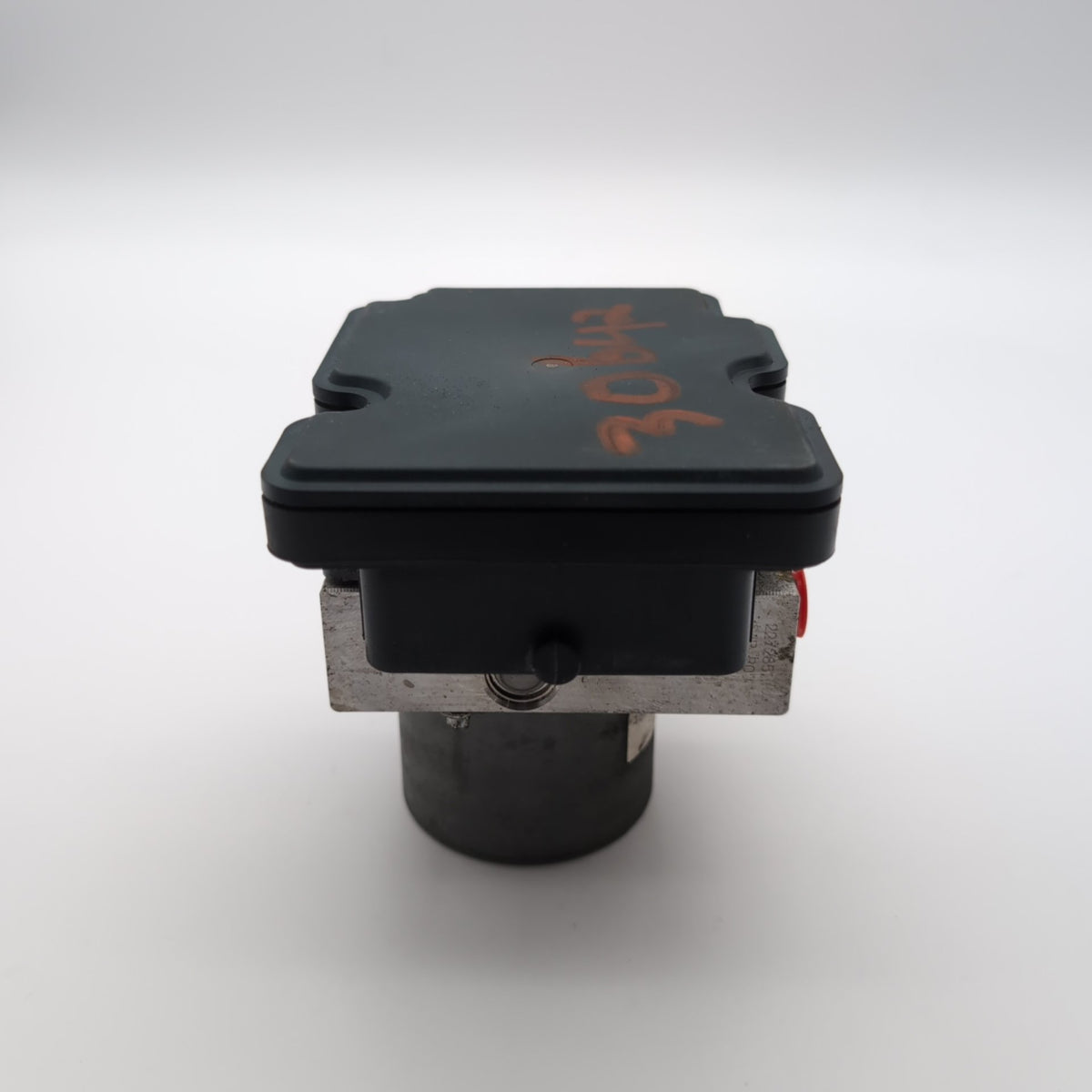 2016 - 2019 Chevrolet Cruze ABS Anti Lock Brake Pump Control Unit 39064667
