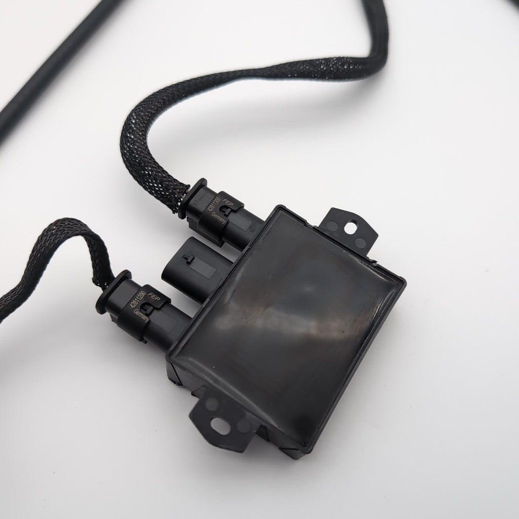 2016 - 2025 VOLVO XC90 REAR BUMPER KICK MOTION SENSOR CONTROL MODULE 31652261