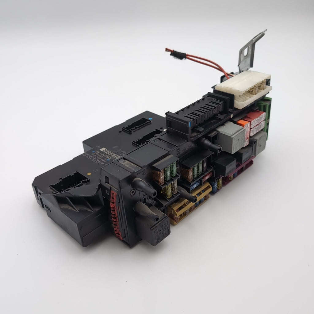 2010- 2018 Mercedes W212 E350 W218 CLS550 Rear SAM Fuse Box Relay Control Unit