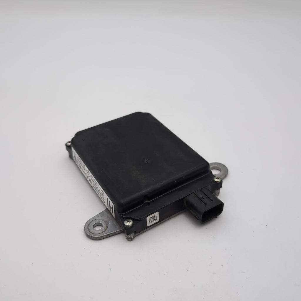 2014- 2017 Toyota Highlander Rear Blind Spot Radar Sensor OEM 88162-0E020