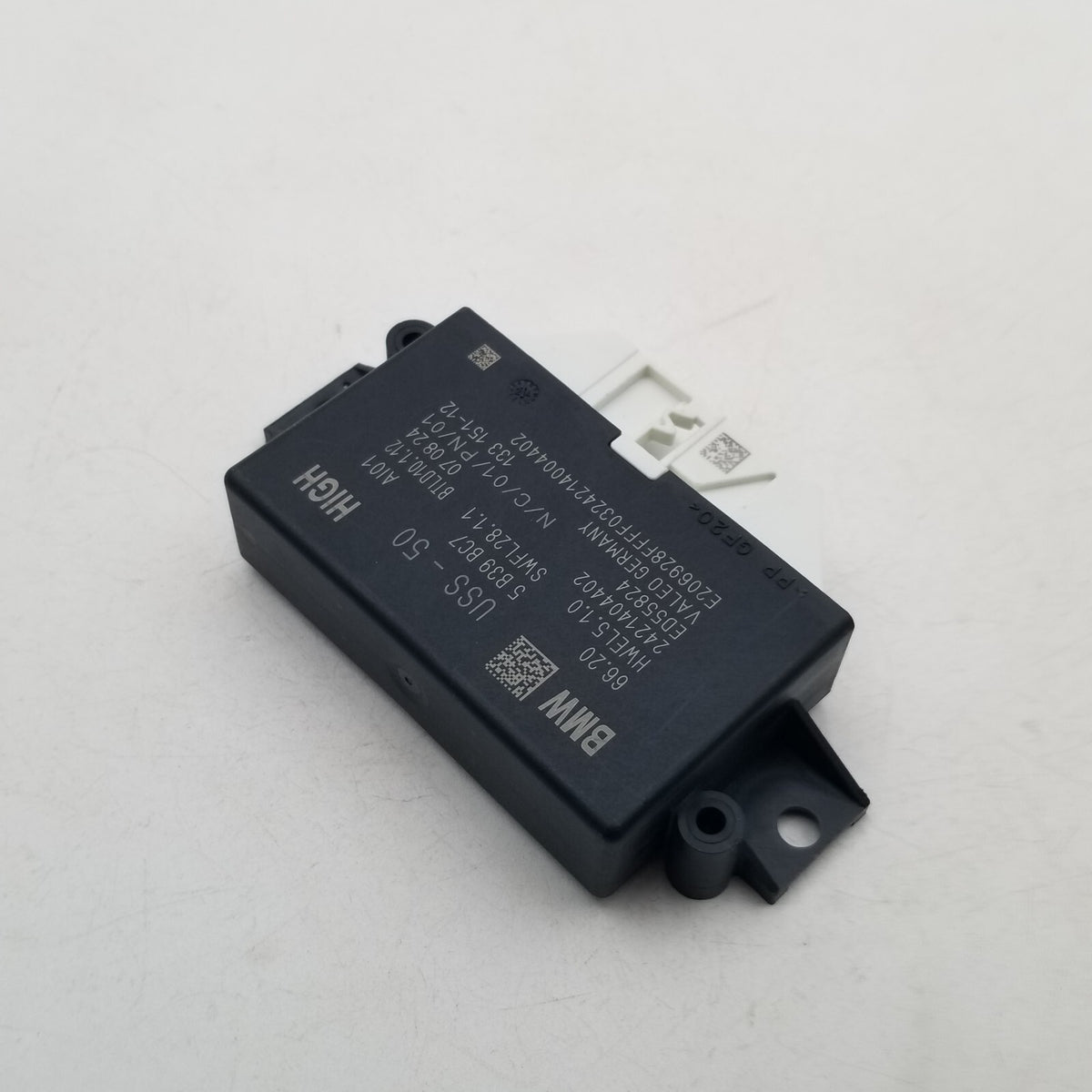 2023 - 2026 BMW G60 G70 X1 X2 X5 X7 USS Ultrasonic Parking Sensor Module