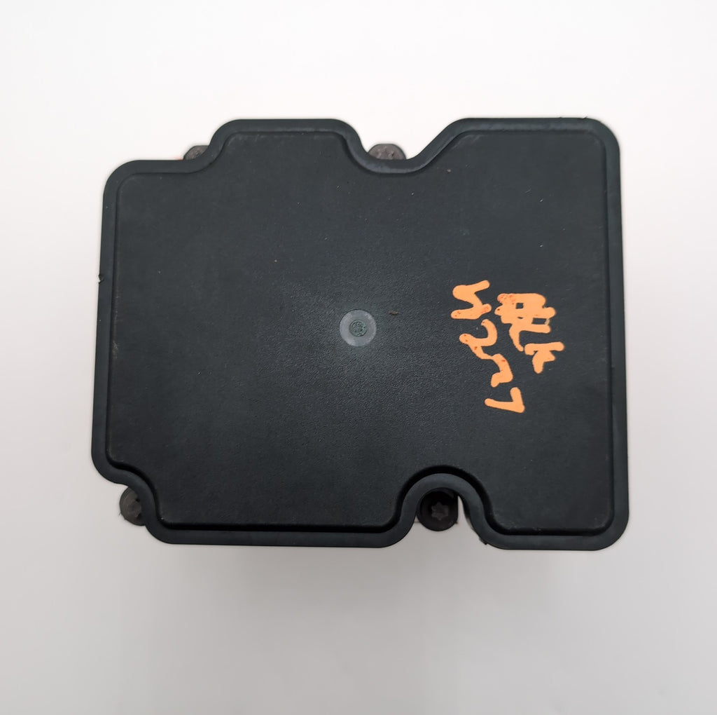 2018 2019 2020 Toyota Camry ABS Anti Lock Brake Pump Control Unit 44540-06290