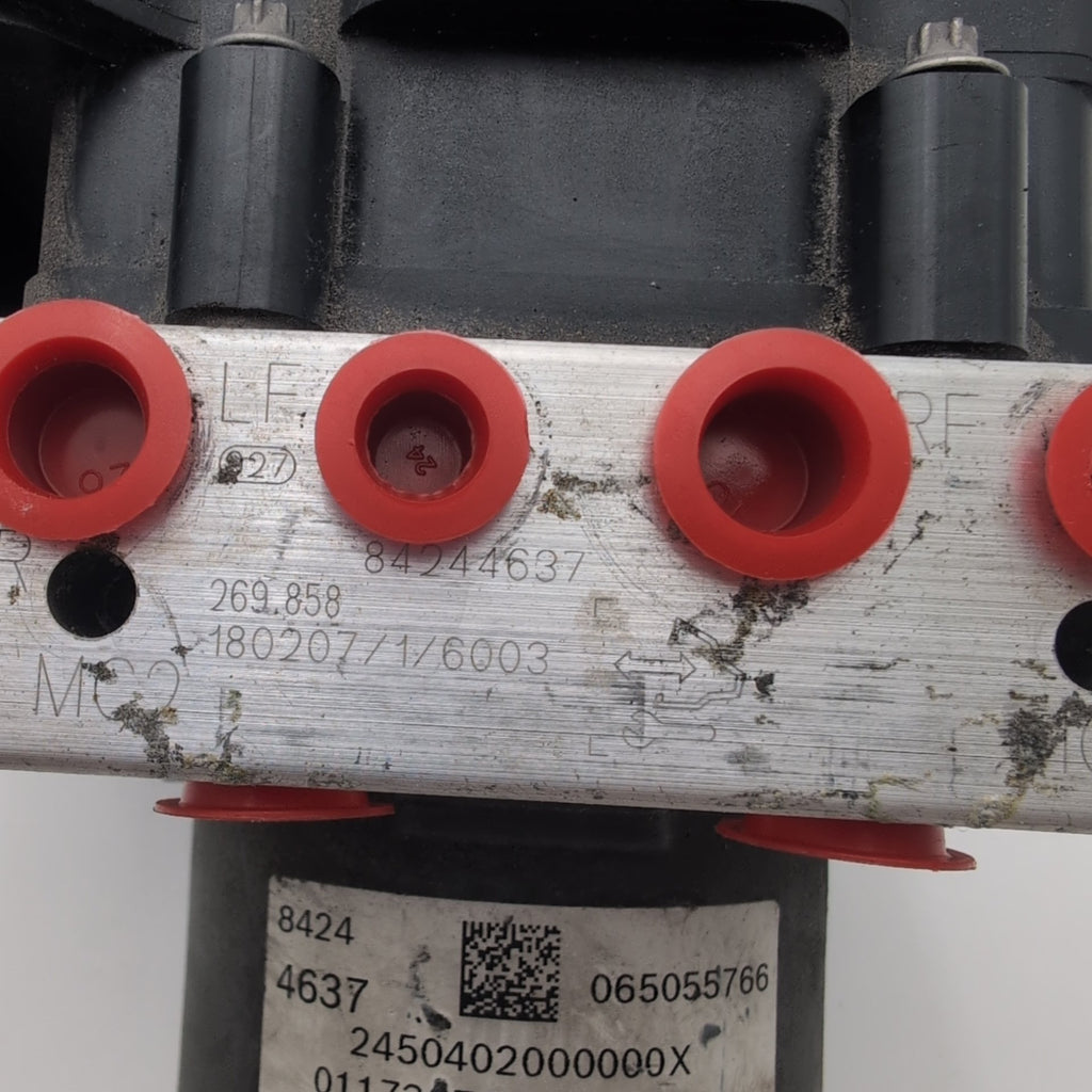 2018 Chevrolet Camaro 2.0L ABS Anti Lock Brake Pump 84244637