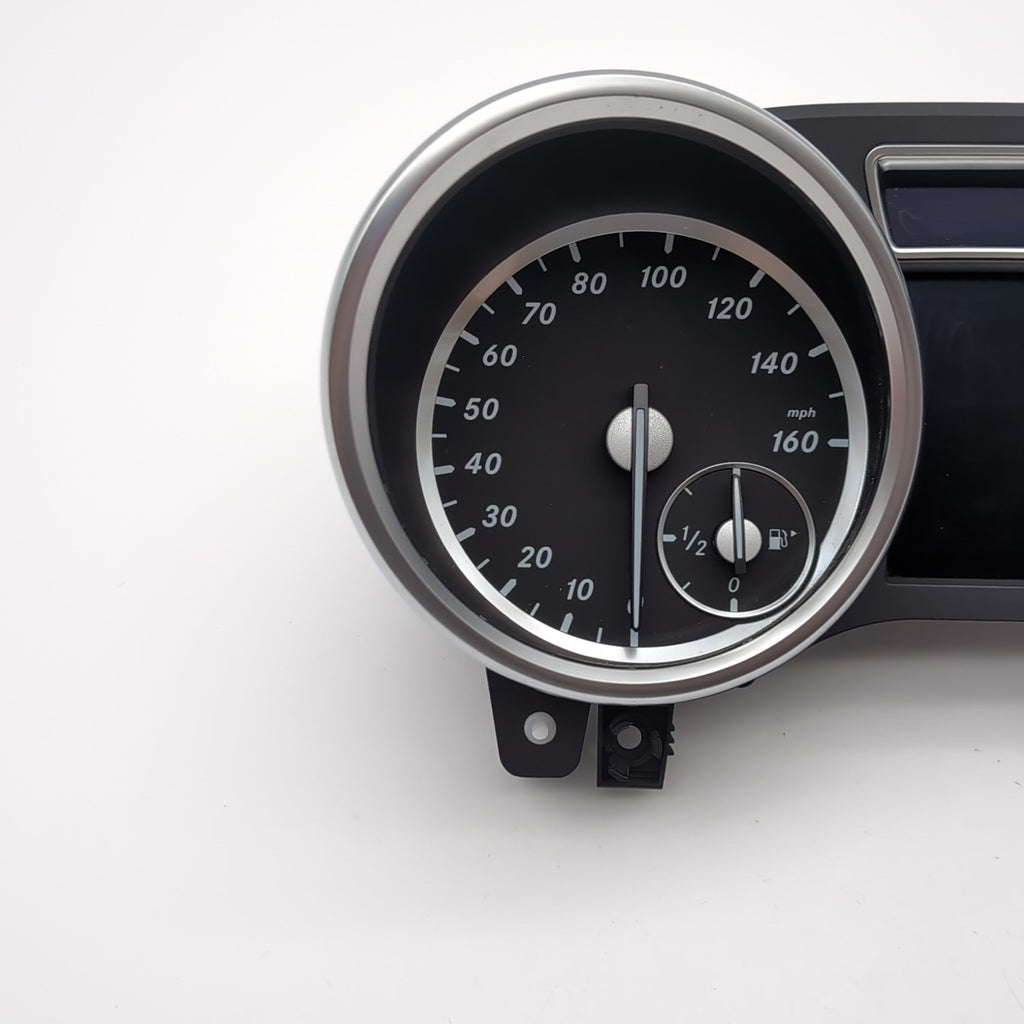 2013 - 2016 MERCEDES GL550 X166 SPEEDOMETER INSTRUMENT CLUSTER OEM A1669007813