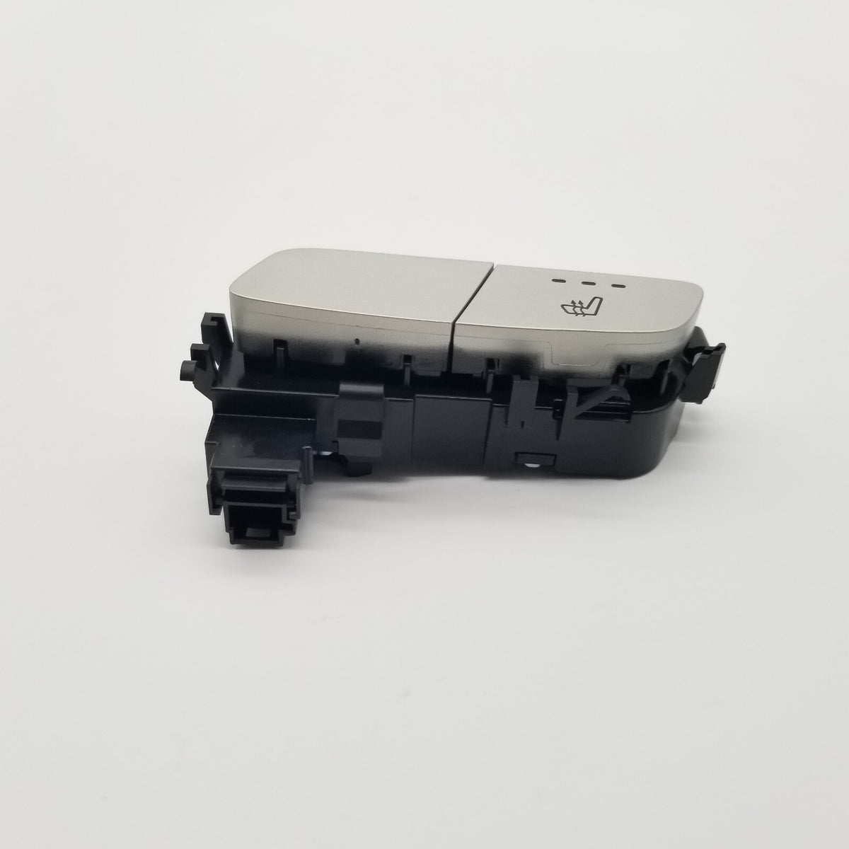 2015-2018 MERCEDES C300 W205 FRONT RIGHT PASSENGER SEAT HEATER WARMER SWITCH OEM