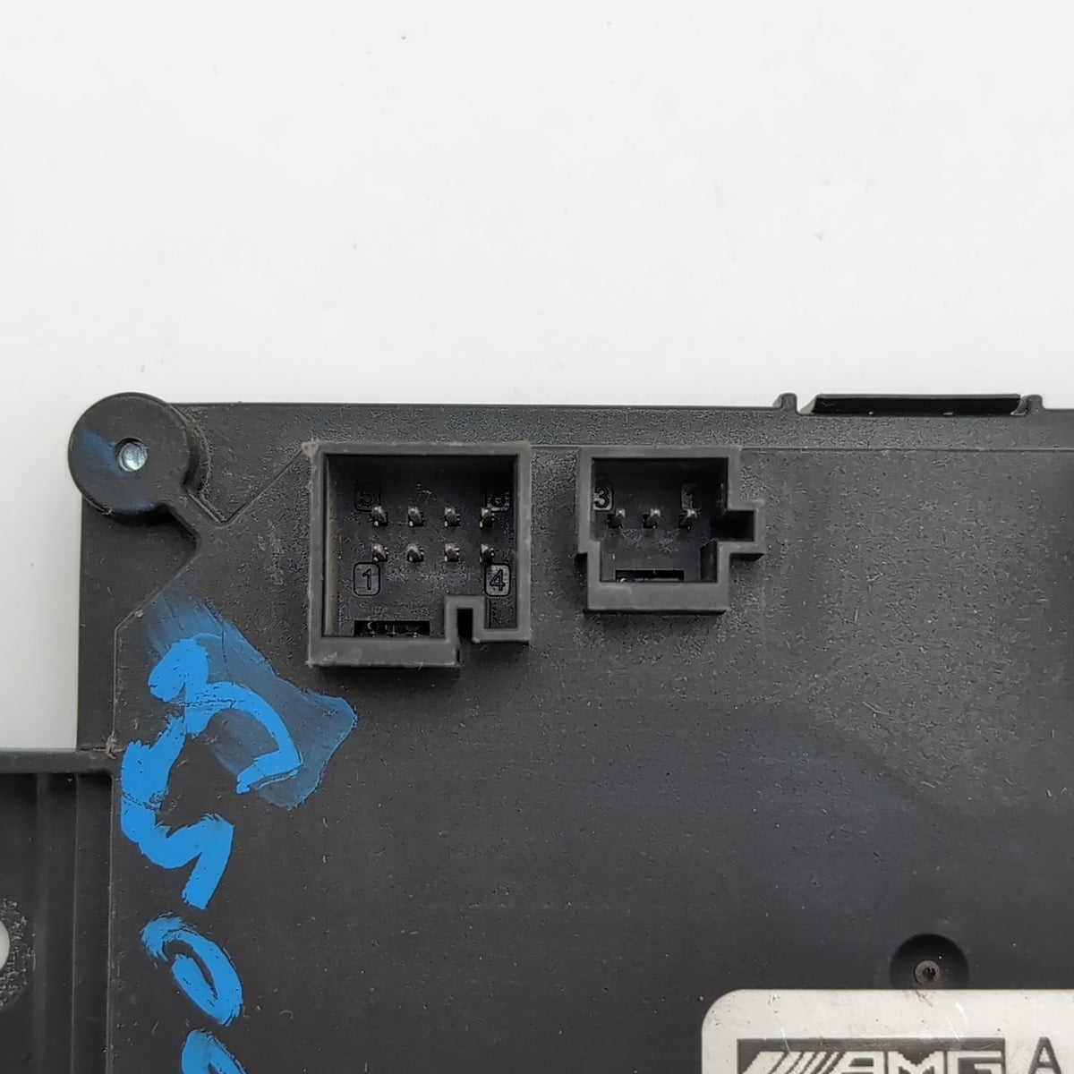 Mercedes W204 W212 W218 E63 C63 Front Drive Control Module Unit A0009002301