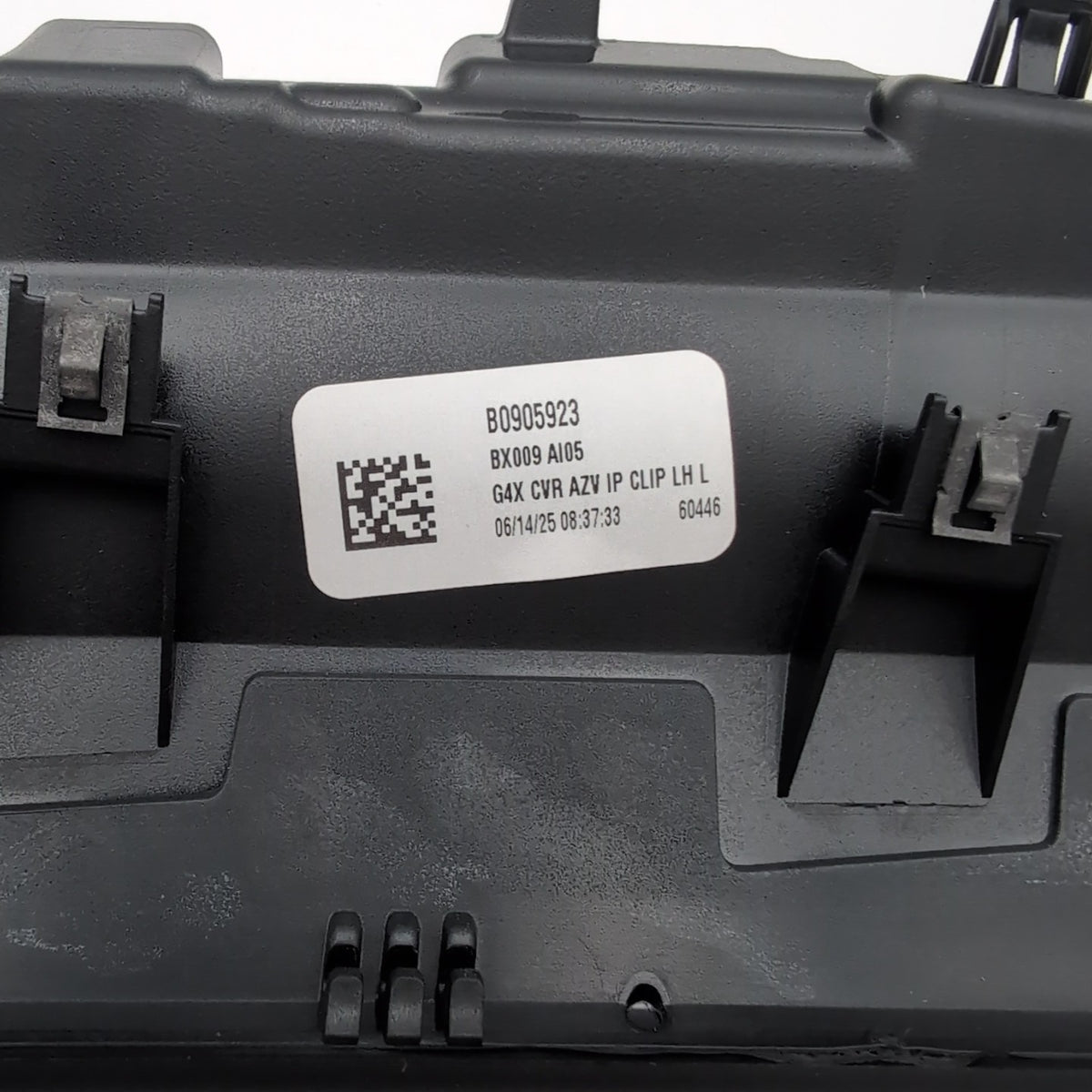 2025 2026 BMW X3 G45 Dash Instrument Panel Molding Finisher Light Trim Cover