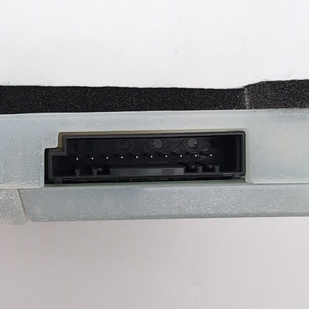 2025 BMW 330i G20 X1 U11 X3 G45 Antenna Telematics Control Module 5B5C761