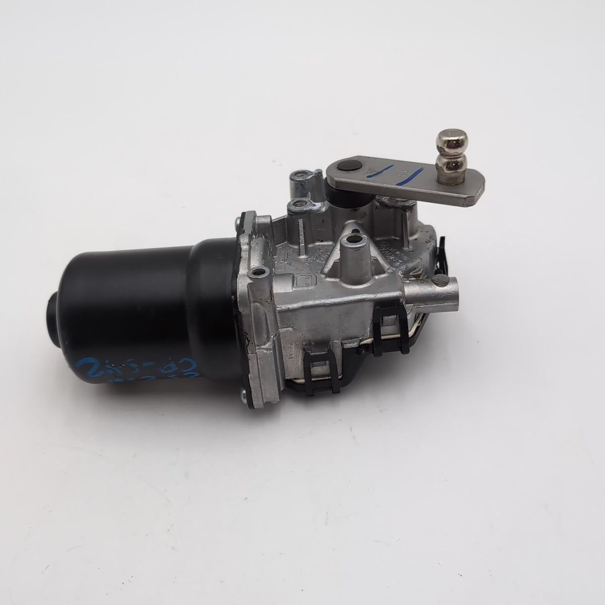 2023 2024 2025 BMW M2 230i G42 Front Windshield Wiper Motor OEM 8498663
