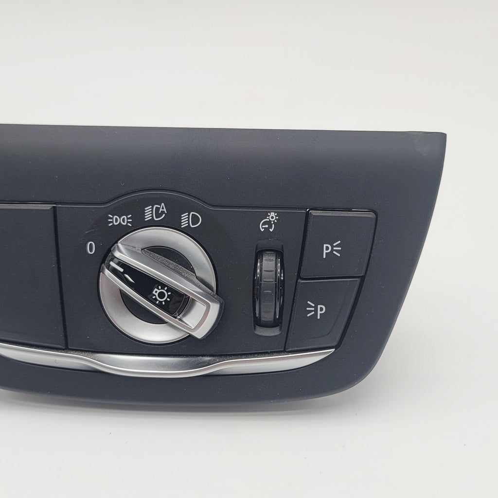 2019 - 2024 BMW G01 G02 F97 F98 X3 X4 Light Control Switch Panel 5A67868