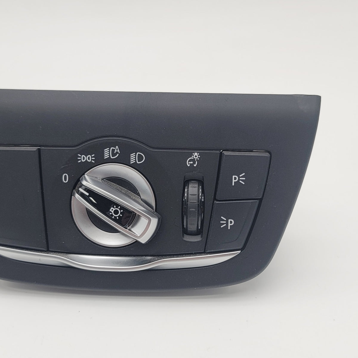 2019 - 2024 BMW G01 G02 F97 F98 X3 X4 Light Control Switch Panel 5A67868