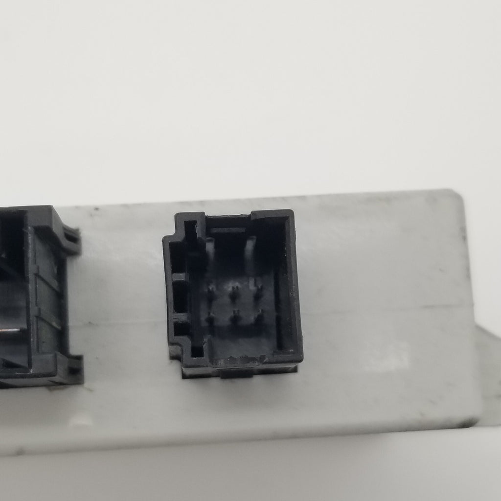 2002- 2008 Bmw 745I 750I 760I Rear Heated Seat Control Module OEM 6918567
