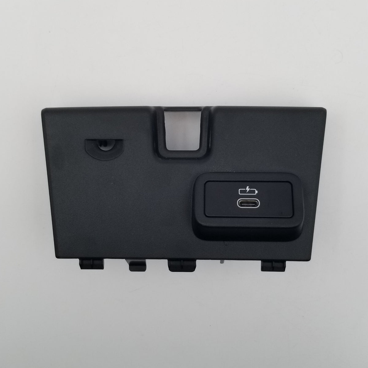 2019- 2024 BMW 330i G20 USB-C INTERFACE CHARGING PORT PLUG w/ TRIM